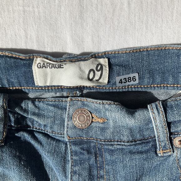 Garage Women Shorts 9 Blue Denim Distressed Button 2" Inseam - Picture 2 of 10
